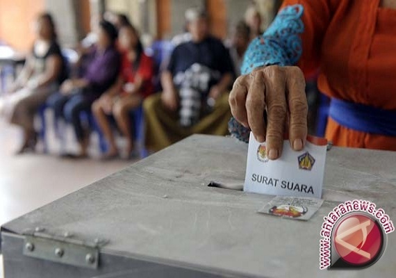 Dua Calon Perseorangan Pilkada Balikpapan Penuhi Syarat Administrasi