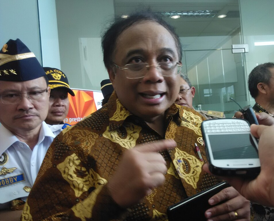 Menko Kemaritiman Klaim Waktu Bongkar Muat Peti Kemas Tanjung Priok Makin Cepat 