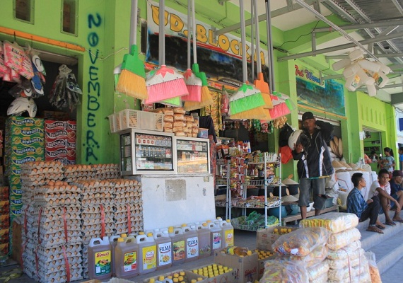 Harga Sembako Pasar Inpres Waingapu Mengalami Penurunan