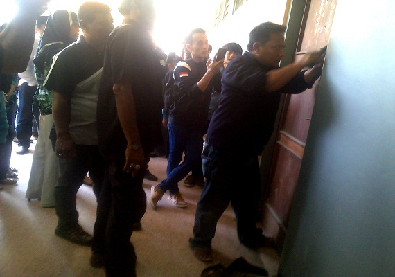 Konflik Undar Jombang, Dua Kubu Rebutan Kantor