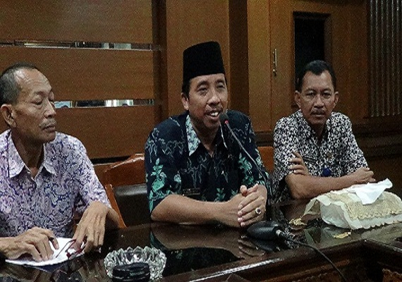 Pembangunan Rembang Terhambat Gara-gara Pejabat Korup