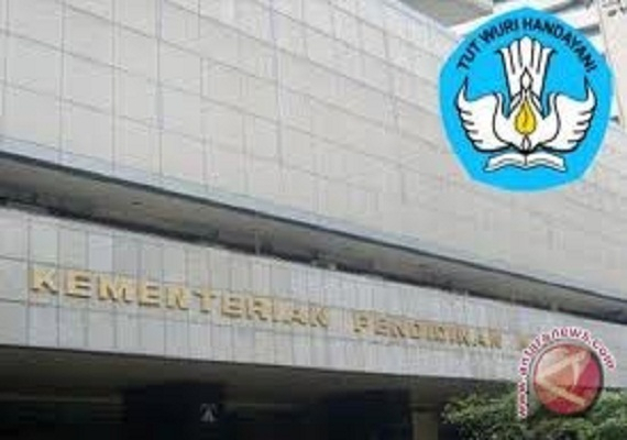 Pengembangan Sastra demi Pemajuan Kebudayaan dan Pembentukan Karakter Bangsa
