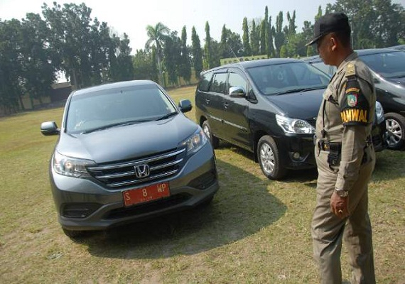 Cuti Bersama, Puluhan Kendaraan Dinas Pemkab Jombang Dikandangkan