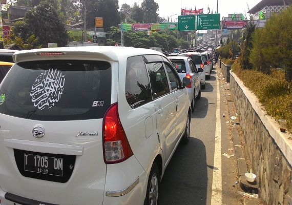 Volume Kendaraan Bertambah, Polisi Imbau Pengendara Waspada di Titik Rawan Kecelakaan