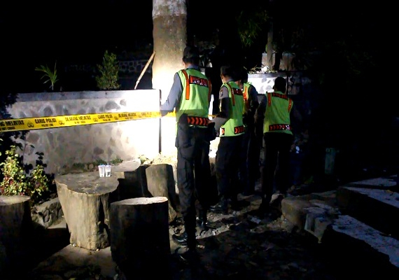 Lokasi Pemandian Ditutup, Polisi Nganjuk Cek Keamanan Tebing Sedudo