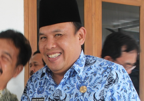 Tahun Depan, Bendungan Raksasa 