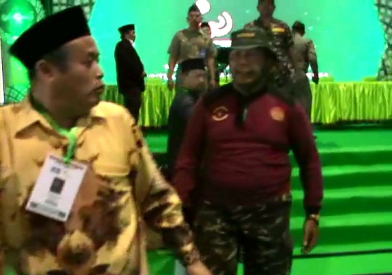 Ricuh, Sidang Pleno Muktamar Ditunda Siang Ini