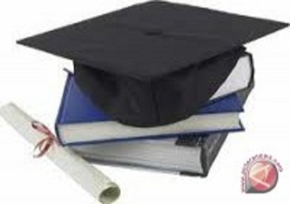 Pemkot Kupang Beasiswakan Seribu Mahasiswa Miskin