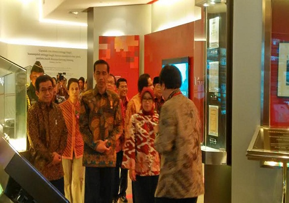 ?Jokowi Ancam Copot Menteri  yang Memperlambat Proyek Pembangunan