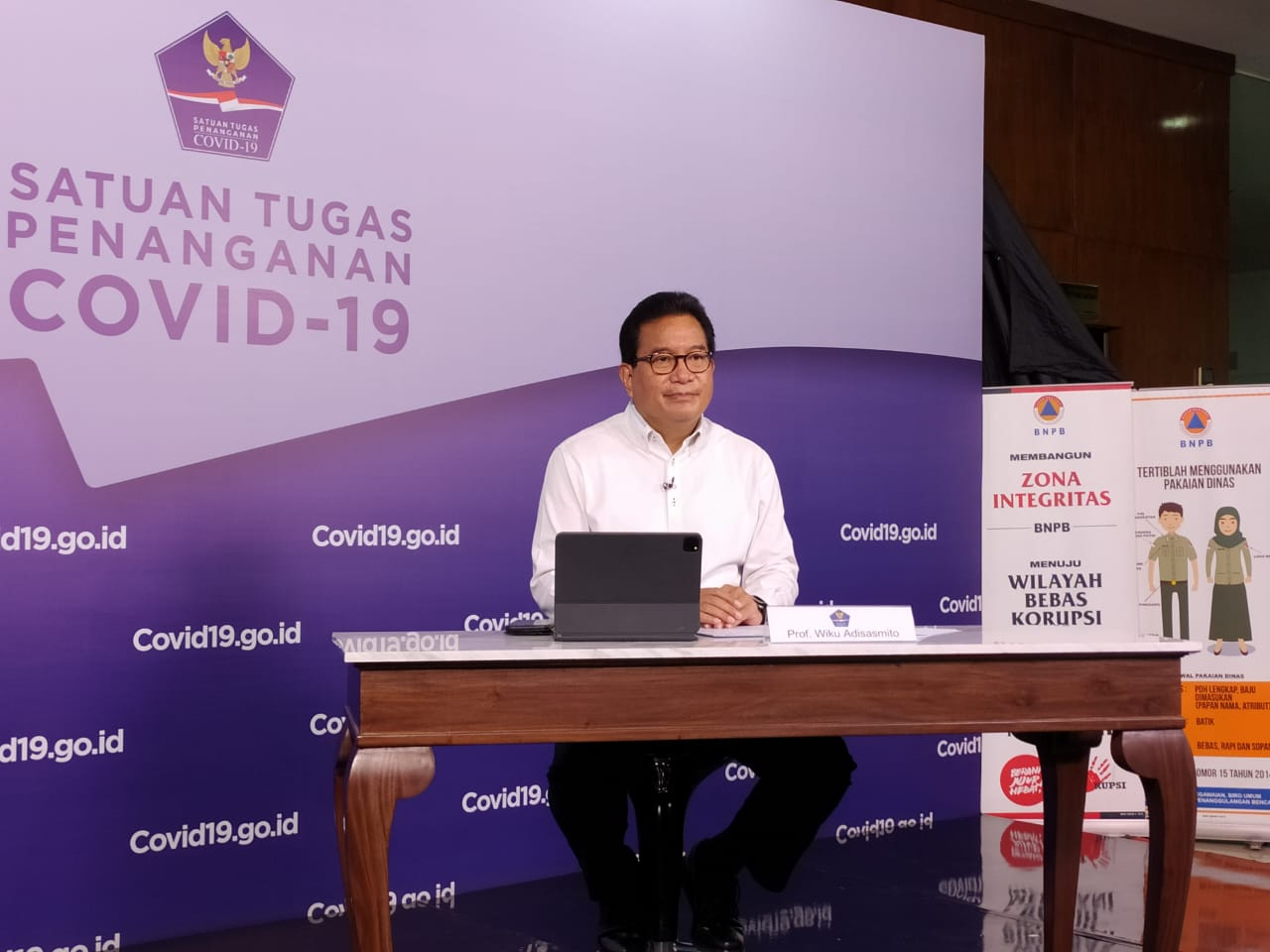 Tingkat Kesembuhan Lebih Baik dari Dunia, Wiku Pesan Jangan Cepat Berpuas Diri