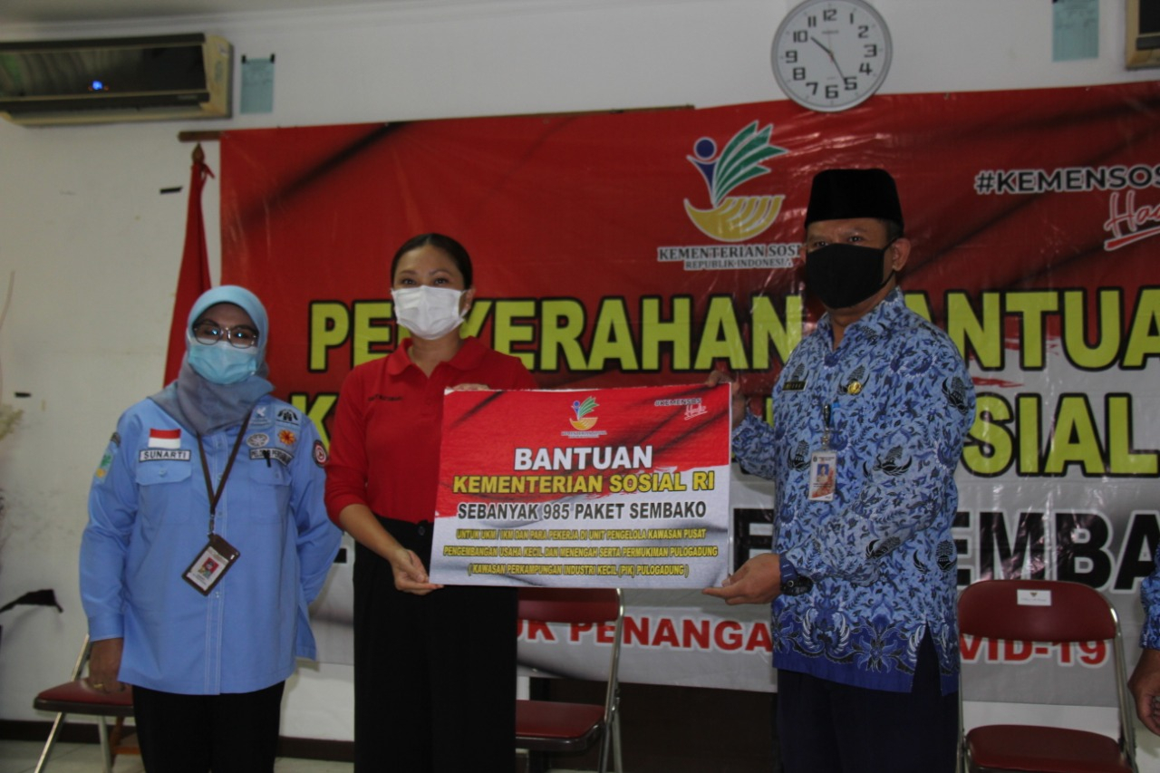 985 Paket Sembako untuk UMKM Terdampak Pandemi
