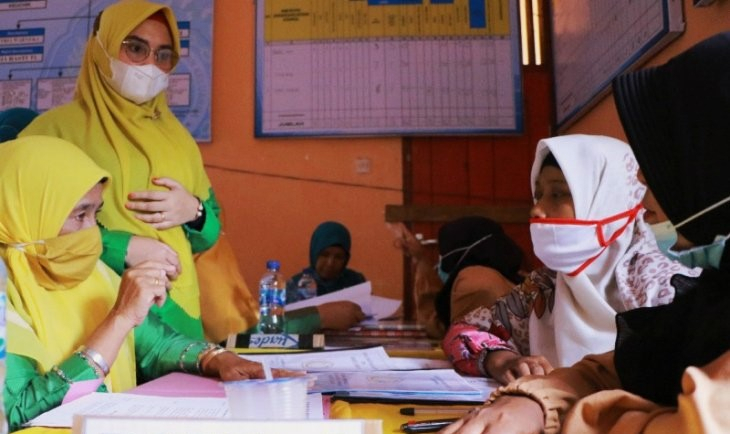 Ajak Warga Vaksinasi COVID-19, Anies Baswedan Minta Dukungan Ibu-ibu PKK