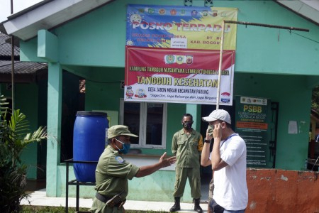 Posko Desa: Memantau, Mengendalikan dan Mengevaluasi Penanganan Covid-19 di Tingkat Mikro