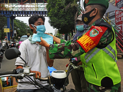 PPKM Mikro untuk Luar Pulau Jawa dan Bali Diperpanjang
