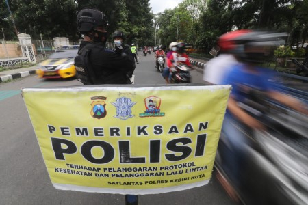 Satgas: Kombinasi Masker Ganda Memberikan Perlindungan yang Lebih Baik