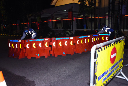 Dampak Positif PPKM Mikro terhadap Perkembangan Penanganan Covid-19 di Jawa - Bali