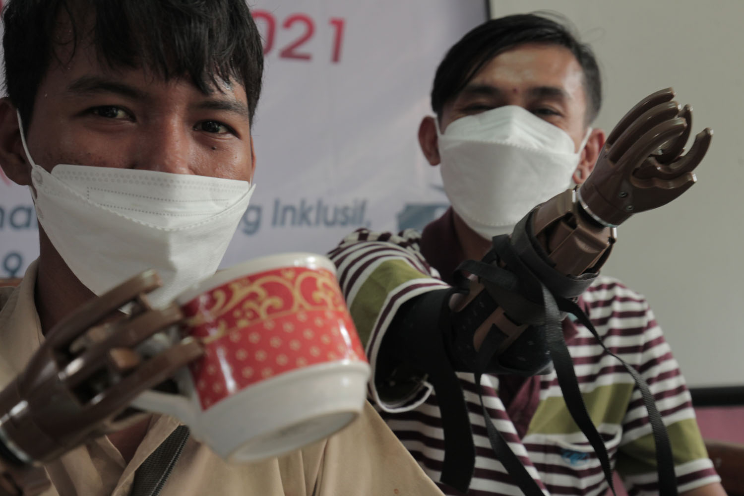 Cigna tutup tahun 2021 dengan berbagi tangan palsu dan kampanye tanya kabar
