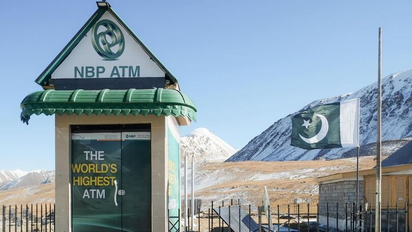 Mau Mampir ke ATM Tertinggi di Dunia?