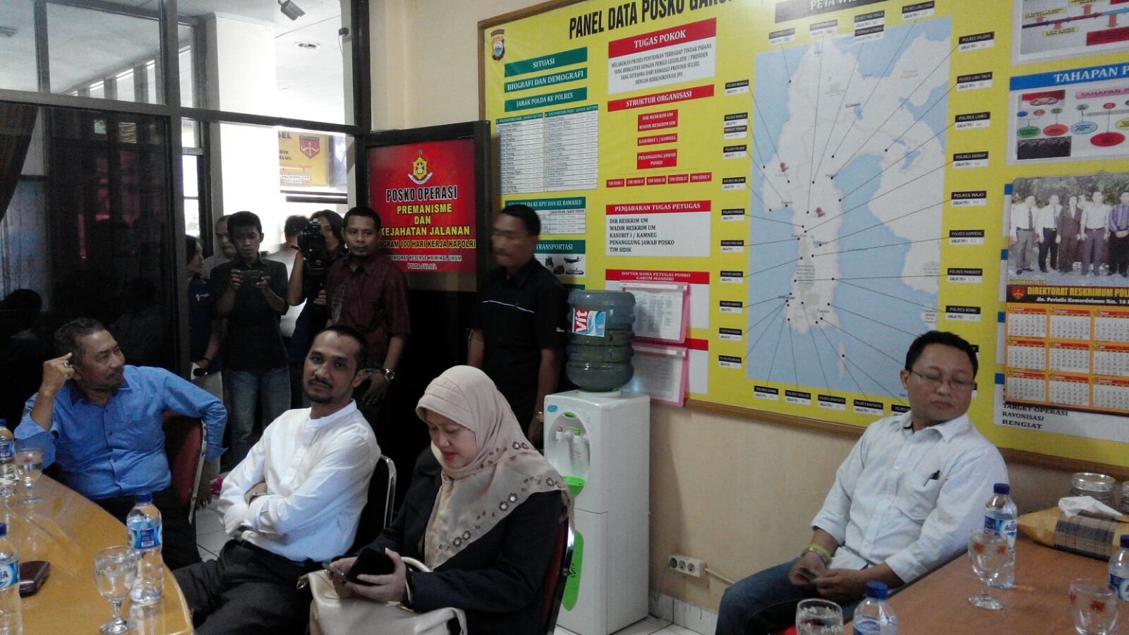 Abraham Samad Diserahkan ke Kejaksaan, Dakwaan 'Beranak pinak'