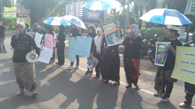Aliansi Perempuan di Jombang Tiup Peluit, Tanda Darurat Kekerasan Seksual