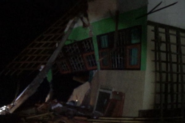 Banjir Trenggalek Putus Hubungan Antardesa