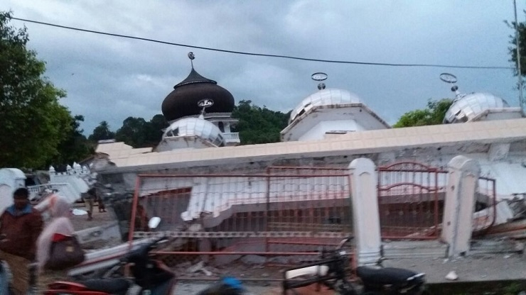 Kampus Institut Agama Islam Al Aziziyah Runtuh, Pihak Kampus Pikirkan Penyelamatan Data