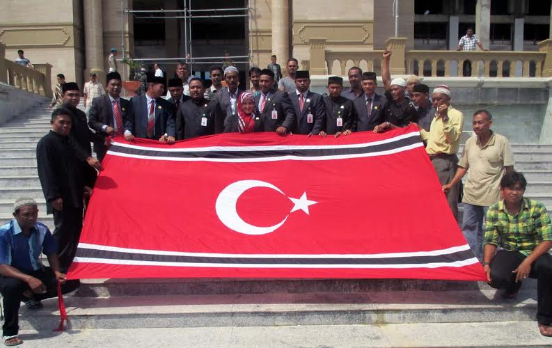 Peringatan 10 Tahun MoU di Aceh, Bendera Bulan Bintang Dikibarkan