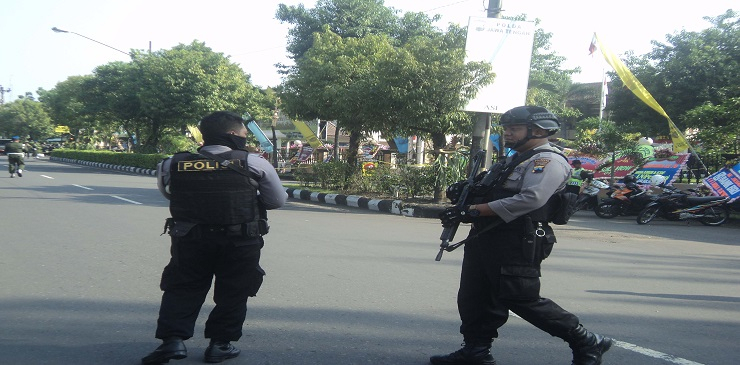 Teror Bom Solo 2016, Sepeda Motor Pelaku Hangus