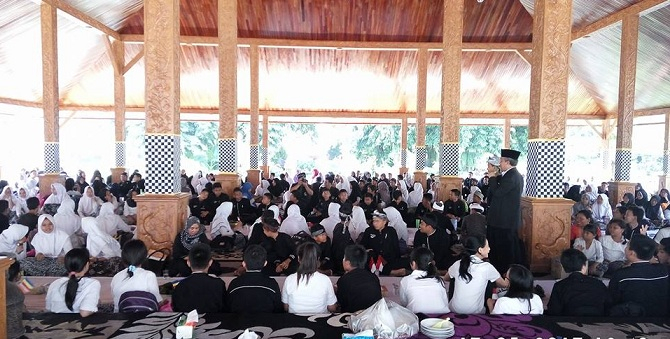 Belajar Toleransi dari Purwakarta