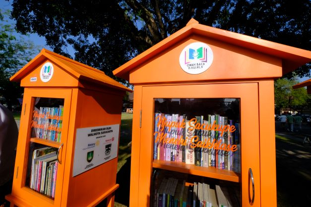 Omah Baca Nawala: Saling Berbagi, Atasi Gap Literasi