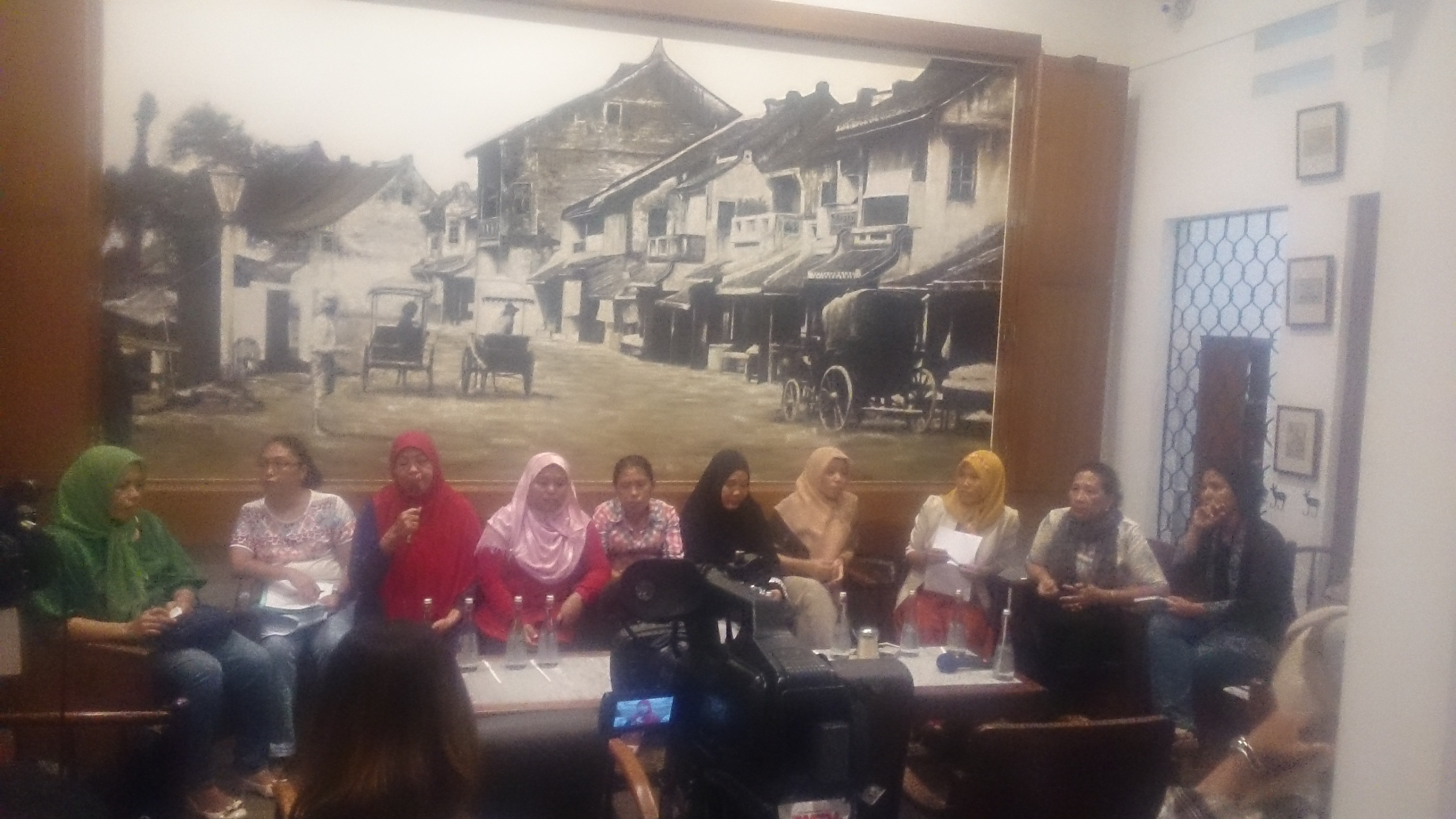 Perempuan Nelayan Sebut UU Nelayan Lemahkan Koperasi