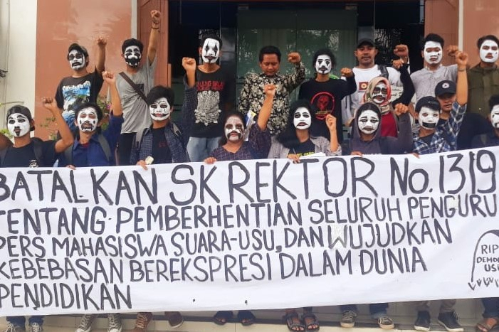 Gugat Rektor Demi Bela Kebebasan Pers, Dua Mahasiswi USU Raih Penghargaan Pogau