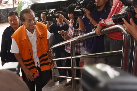 JATAM Tak Setuju Izin Tambang Dikembalikan ke Bupati