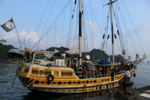 Kapal Arka Kinari, Keliling Dunia Wanti-Wanti Krisis Iklim