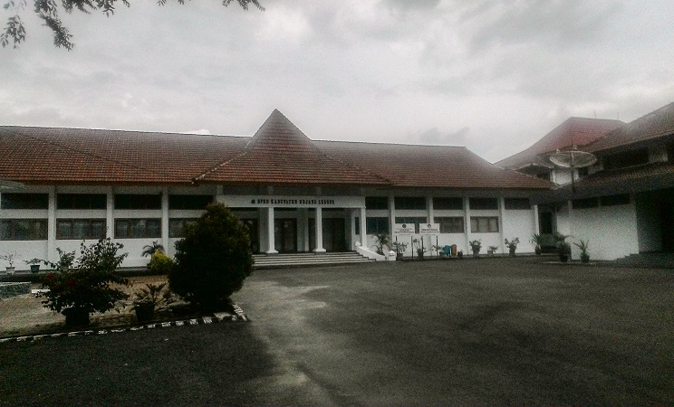 Anggota Sibuk Kunker, Gedung DPRD Rejang Lebong Kosong Tiga Hari