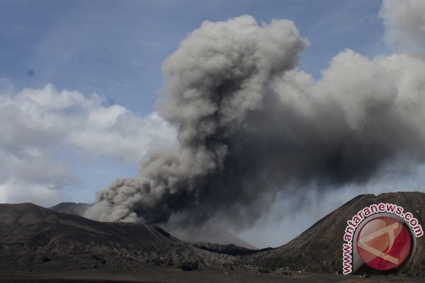 Gunung Bromo Masih Siaga