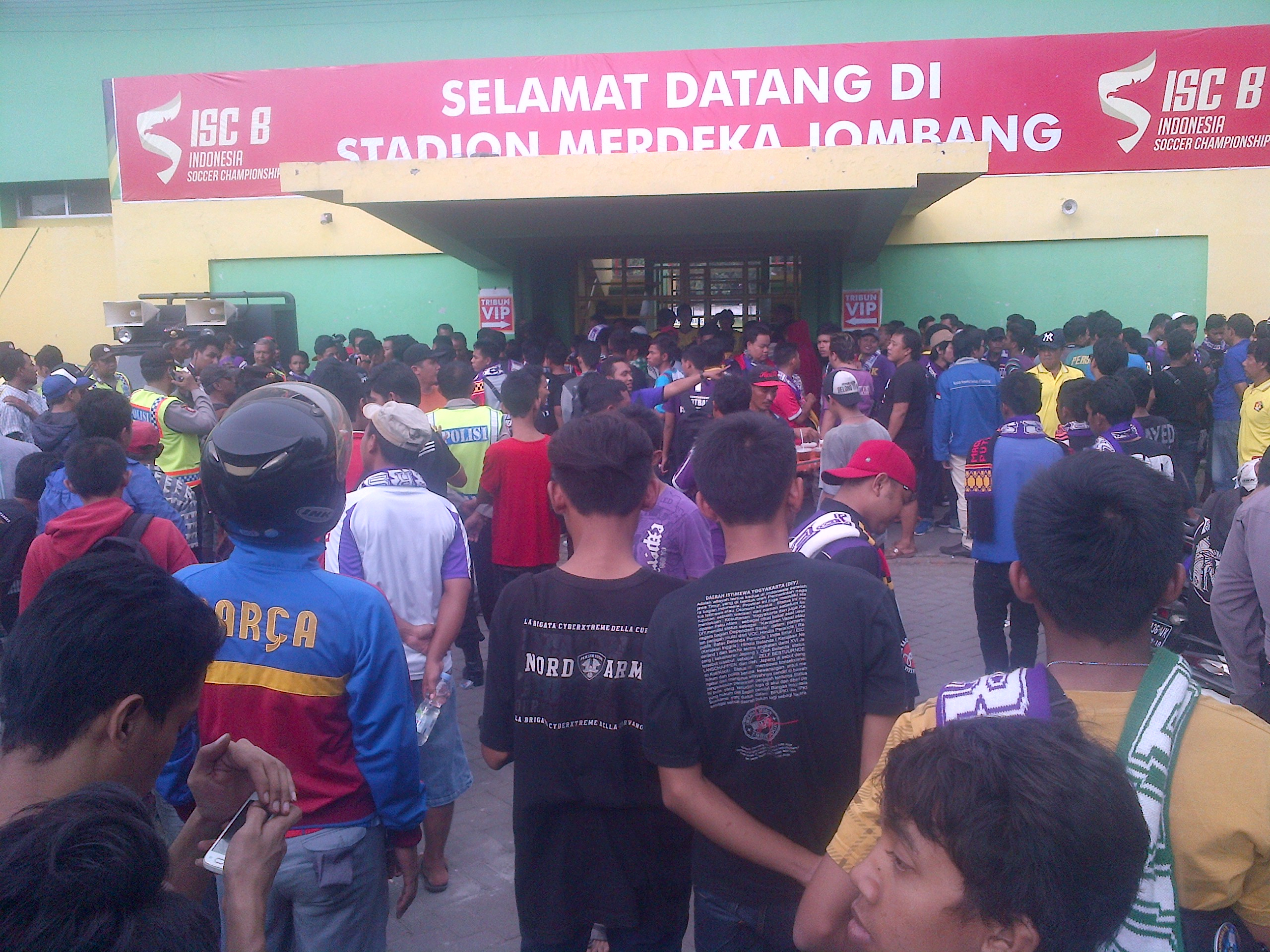 Pertandingan Sepak Bola ISC B 2016 di Jombang Batal