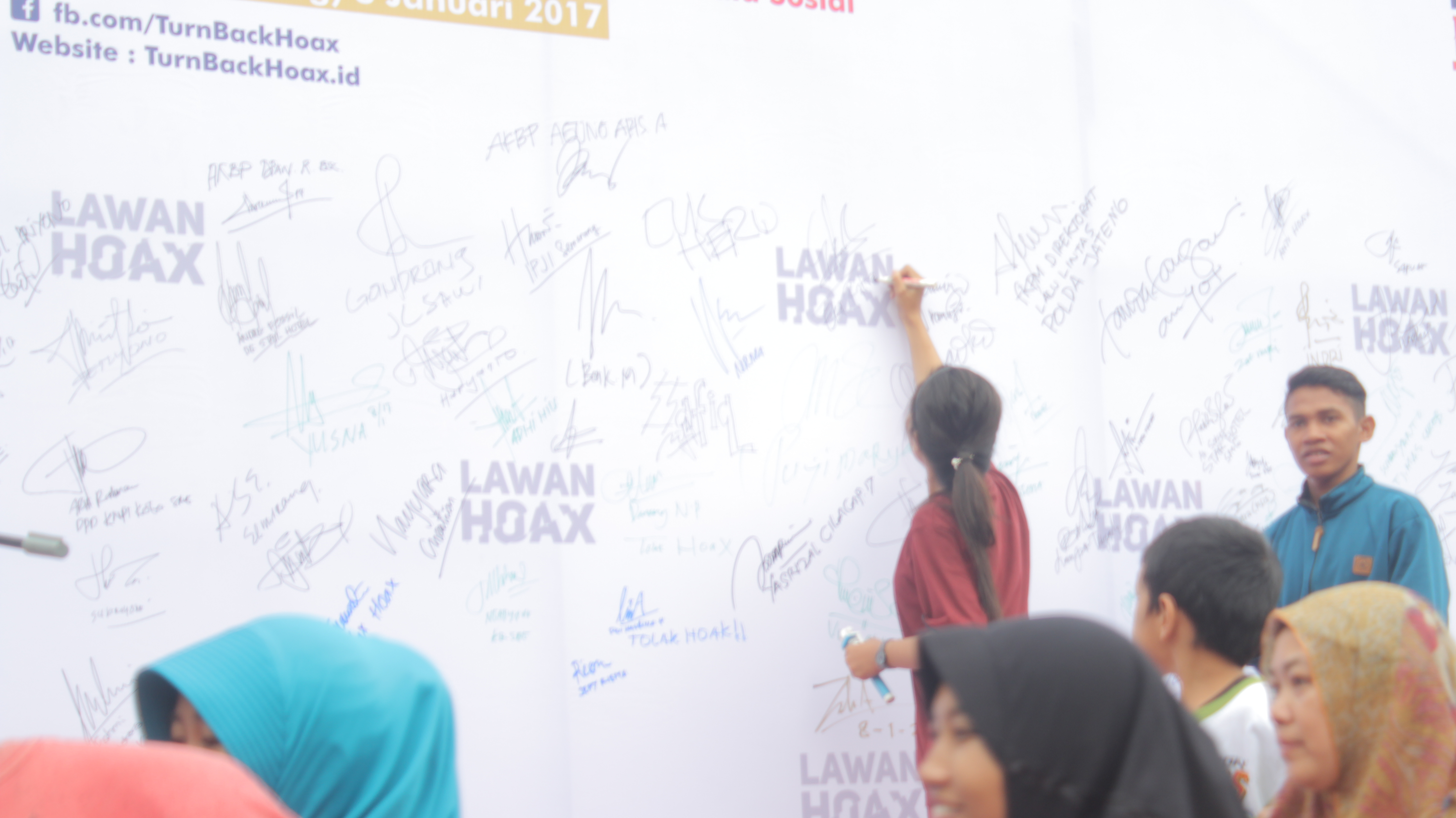 Warga Semarang Tolak Berita Hoax