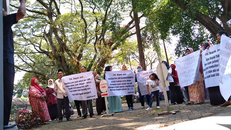Puluhan Karyawan dan Dosen Undar Tak Terima Gaji Selama 7 Bulan 