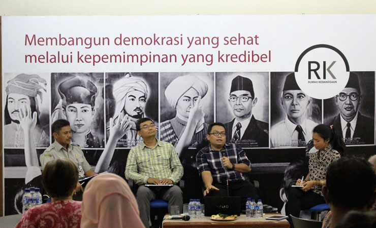 Petani Tembakau: Komoditas Besar, Miskin Perhatian