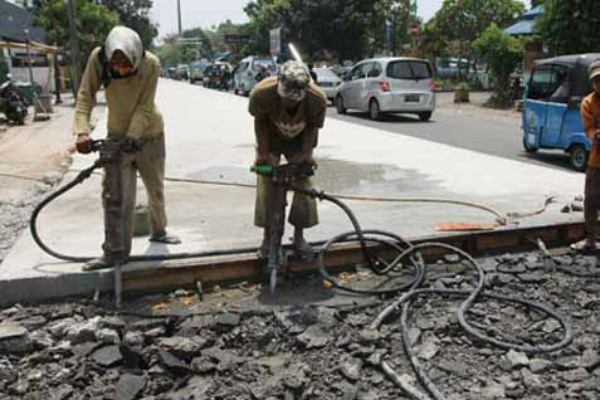 Realisasi APBD NTT 57 Persen
