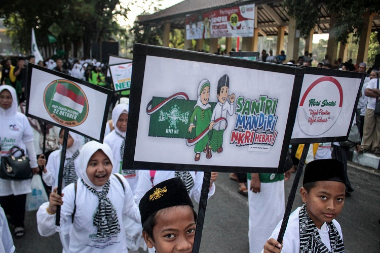 Pemerintah Siapkan 100 Beasiswa untuk Santri Ponpes