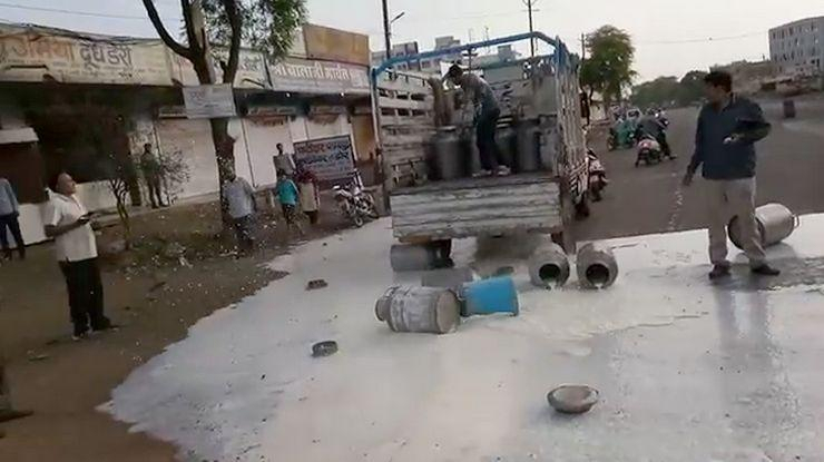Spilt milk and dumped vegetables: Indian farmers on strike