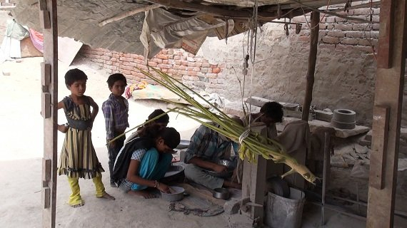 India Allows Children Under 14 to Work