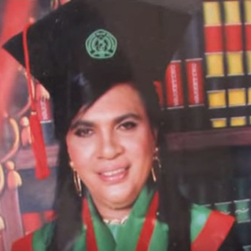 Mami Yulie: Saya Ingin 'Membalas' dengan Pendidikan