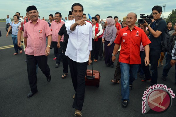 Jokowi Pantau Lokasi Ground Breaking Jalan Tol di Lampung