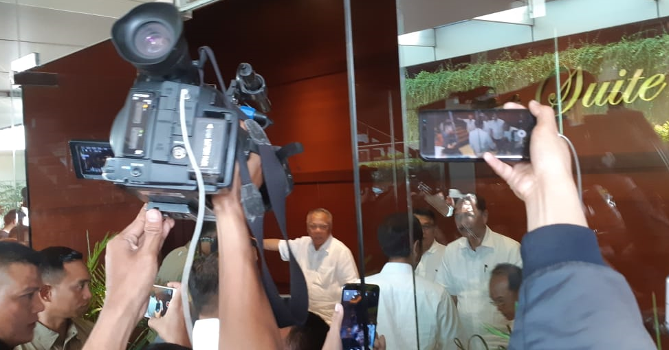 Capres nomor urut 01 Joko Widodo tiba di Djakarta Theatre (Foto: Dian Kurniati)