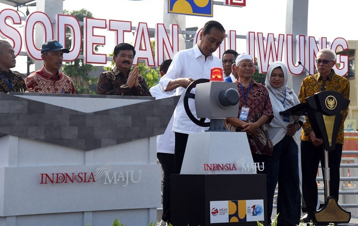 Jokowi Resmikan Sodetan Ciliwung, Klaim Atasi 62% Banjir Jakarta