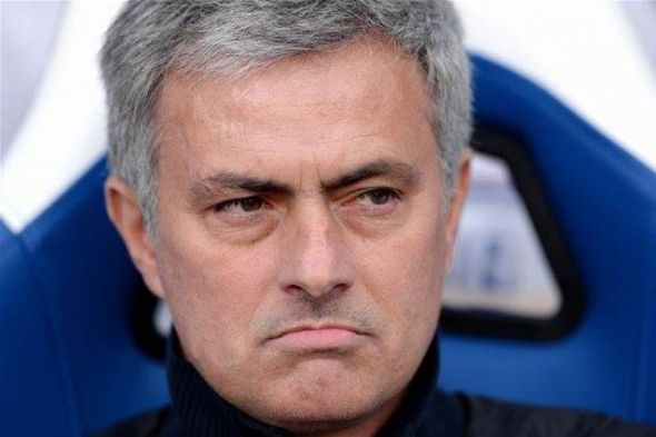 MU Kedodoran Lagi, Mourinho Omeli Mkhitaryan