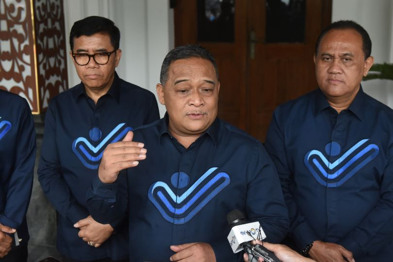 Pemerintah Diminta Keluarkan Barang Tertahan Milik PMI